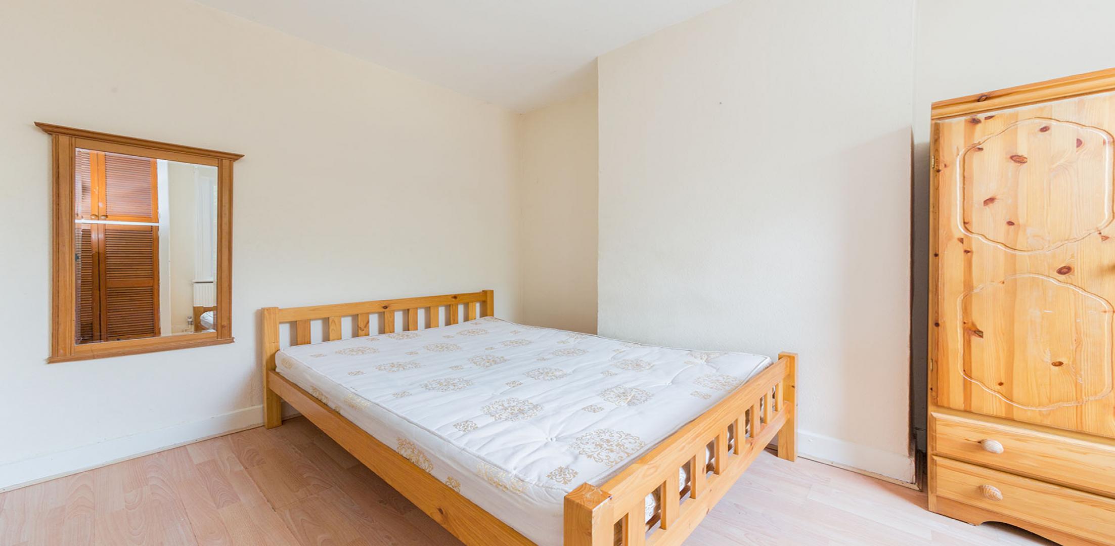 			PRIVATE GARDEN, 3 Bedroom, 1 bath, 1 reception House			 Prospect Road, FINCHLEY ROAD / CHILDS HILL